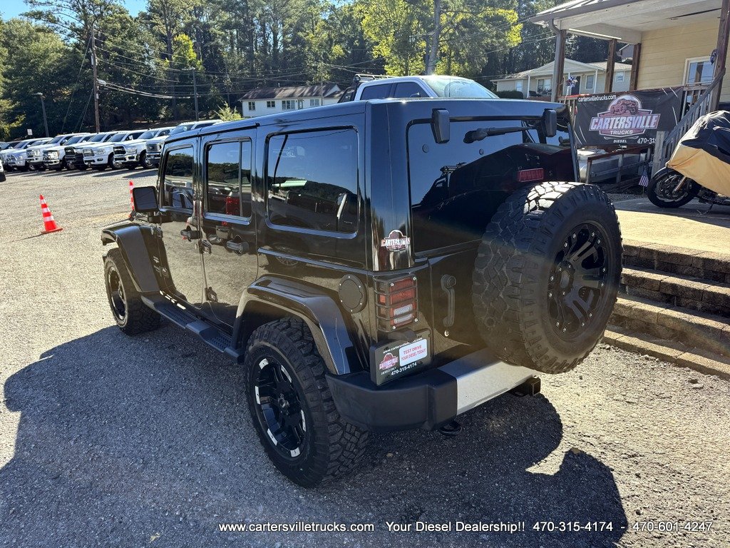 Used 2014 Jeep Wrangler Unlimited Sahara w/ Connectivity Group AWD/4WD image 9