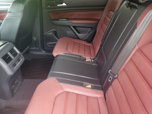 Used 2023 Volkswagen Atlas Cross Sport SEL Premium R-Line AWD/4WD image 28