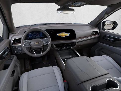 New 2026 Chevrolet Suburban LS RWD image 15