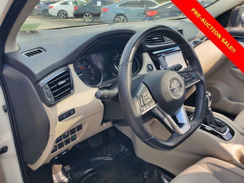 Used 2019 Nissan Rogue Sport SL w/ Premium Package image 14