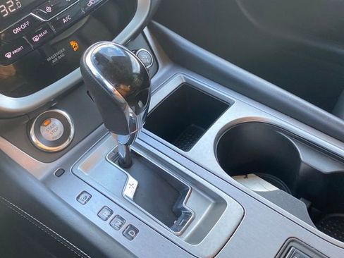 Used 2024 Nissan Murano SV image 14