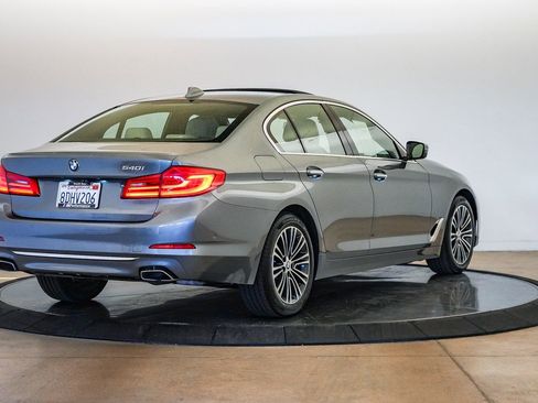 Used 2018 BMW 540i RWD image 5