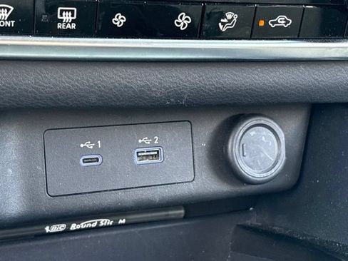 Certified 2023 Nissan Rogue SV AWD/4WD image 16
