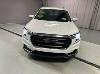 Used 2022 GMC Terrain SLE w/ Driver Convenience Package video 2