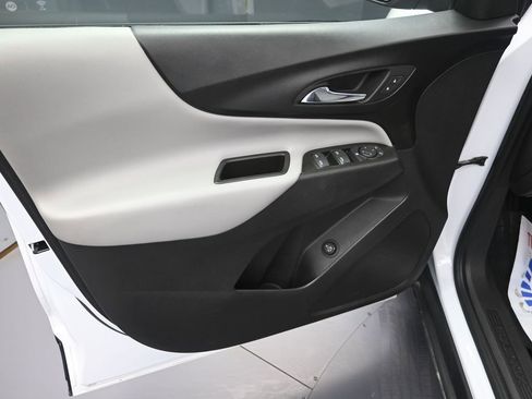 Used 2022 Chevrolet Equinox LT image 10