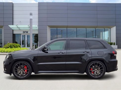 Used 2017 Jeep Grand Cherokee SRT image 3
