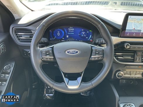 Used 2021 Ford Escape Titanium w/ Titanium Elite Package image 38