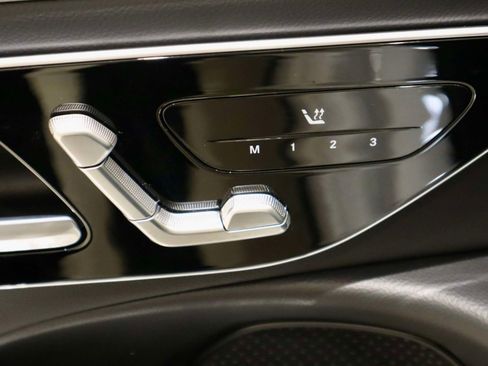 Used 2025 Mercedes-Benz E 350 Sedan w/ Winter Package image 27
