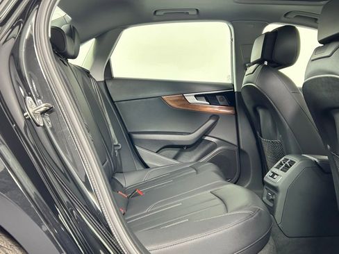 Used 2025 Audi A4 2.0T Premium image 13