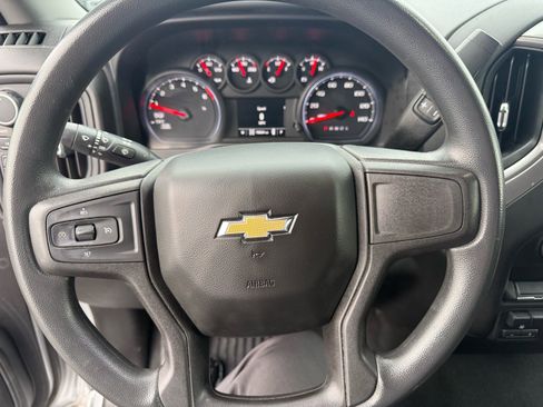 Used 2021 Chevrolet Silverado 1500 Custom image 17