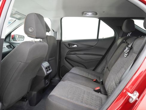 Used 2024 Chevrolet Equinox LT AWD/4WD image 19