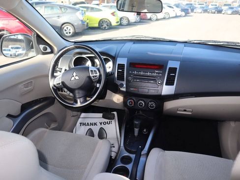 Used 2008 Mitsubishi Outlander SE FWD image 29