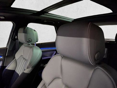 Certified 2025 Audi Q5 2.0T Premium Plus image 14