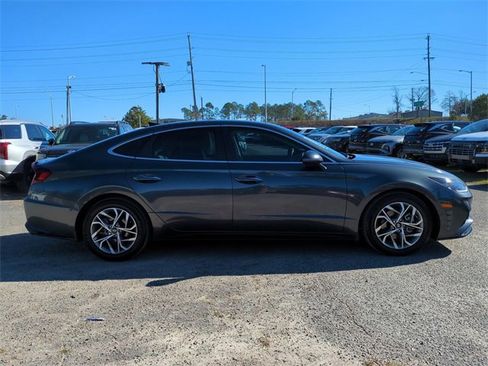 Certified 2023 Hyundai Sonata SEL w/ Convenience Package image 4