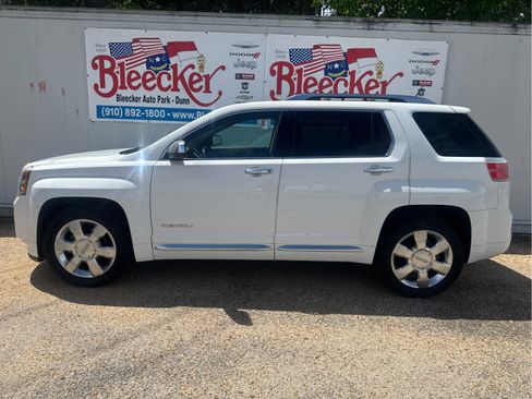 Used 2015 GMC Terrain Denali w/ Cargo Package image 7