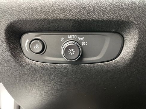 Certified 2023 Chevrolet Traverse RS image 25