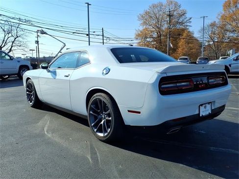 Used 2022 Dodge Challenger GT image 21