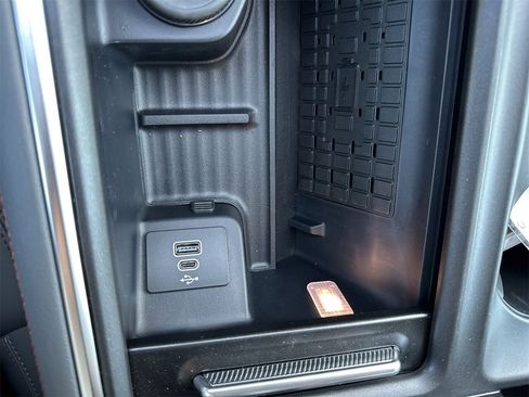 New 2025 Ford Expedition Max Active image 16