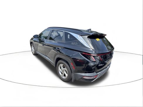 Used 2023 Hyundai Tucson SEL FWD image 3