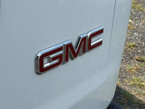 Used 2025 GMC Savana 2500 w/ Driver Convenience Package RWD image 15