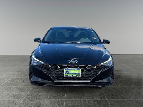 Used 2021 Hyundai Elantra SEL w/ Cargo Package FWD image 3