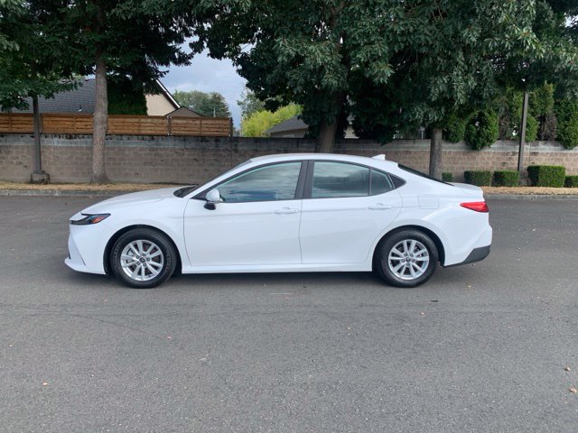 Used 2025 Toyota Camry LE FWD image 2