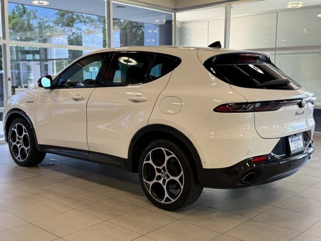 Used 2024 Alfa Romeo Tonale Veloce w/ Active Assist Package AWD/4WD image 14
