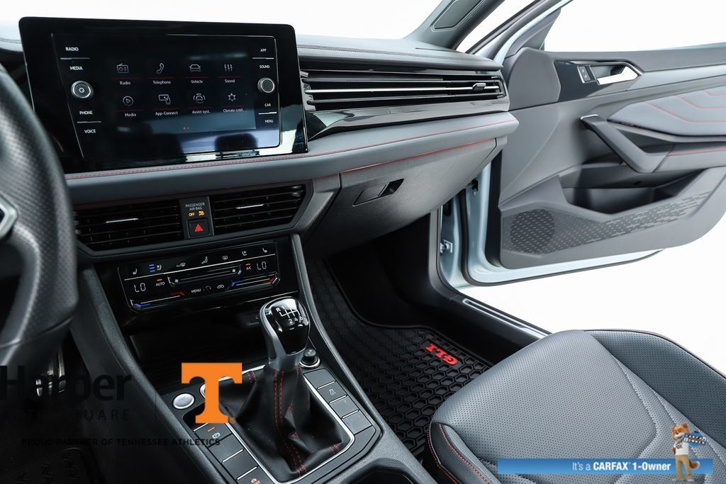 Used 2025 Volkswagen Jetta GLI Autobahn FWD image 60