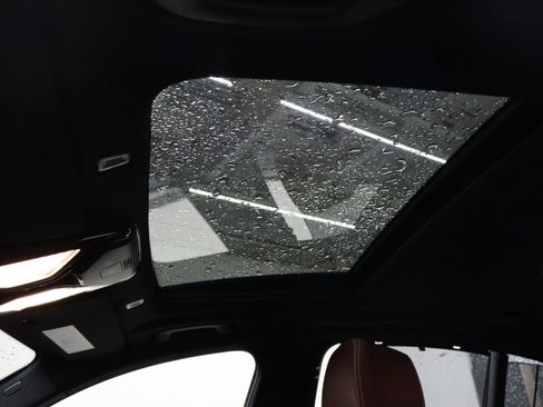 Used 2019 BMW 540i w/ M Sport Package image 27