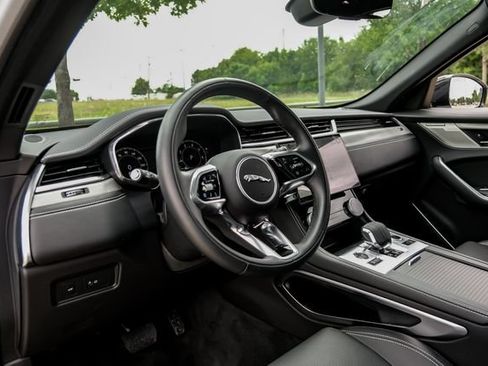 Used 2025 Jaguar F-PACE R-Dynamic S AWD/4WD image 2