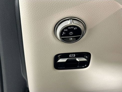 Used 2026 Mercedes-Benz GLC 300 4MATIC image 10