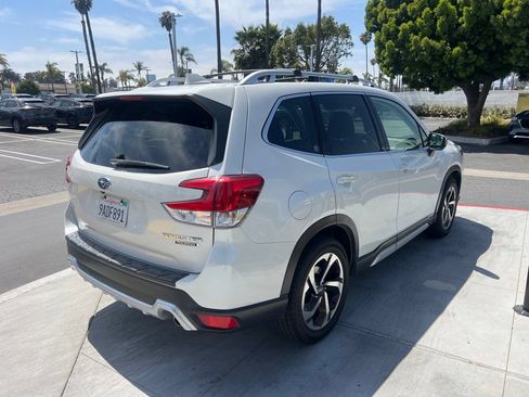 Used 2022 Subaru Forester Touring w/ Popular Package #2 AWD/4WD image 5