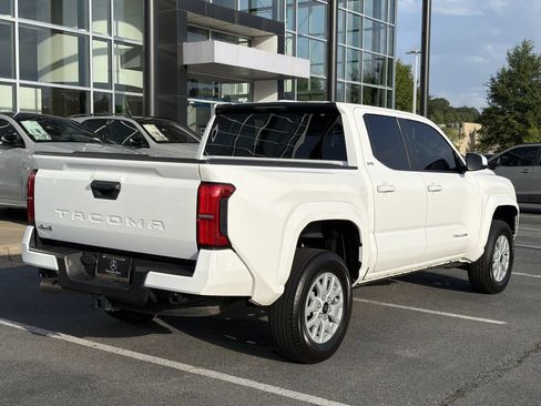Used 2025 Toyota Tacoma SR5 AWD/4WD image 3