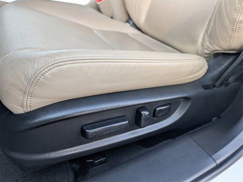 Used 2017 Honda Accord EX-L image 10