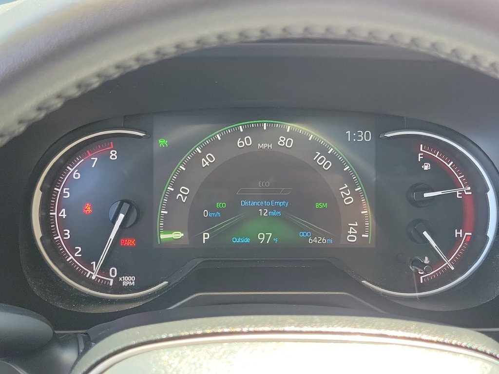 Used 2025 Toyota RAV4 XLE w/ Convenience Package FWD image 29