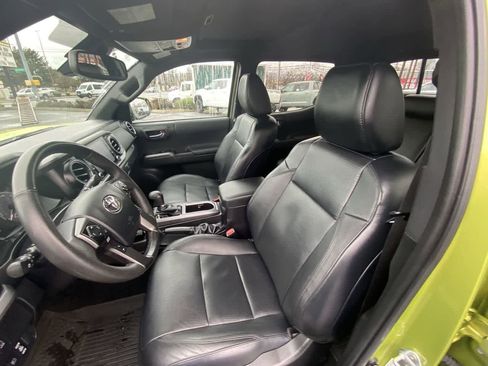 Certified 2023 Toyota Tacoma TRD Sport w/ TRD Premium Sport Package image 11