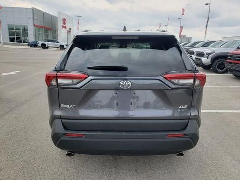 Used 2025 Toyota RAV4 XLE AWD/4WD image 6