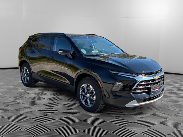 New 2026 Chevrolet Blazer LT w/ Sound & Technology Package AWD/4WD image 7