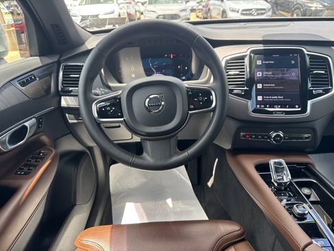 Used 2024 Volvo XC90 B6 Ultimate w/ Protection Package Premier AWD/4WD image 13