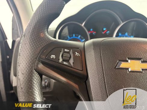 Used 2015 Chevrolet Cruze LT FWD image 14