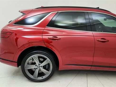 Used 2024 Genesis GV70 3.5T Sport w/ Sport Advanced Package image 12