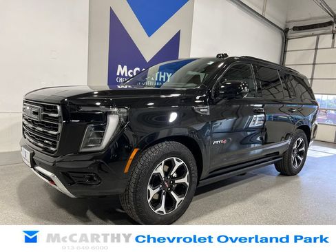 Used 2025 GMC Yukon AT4 w/ AT4 Premium Plus Package AWD/4WD image 9