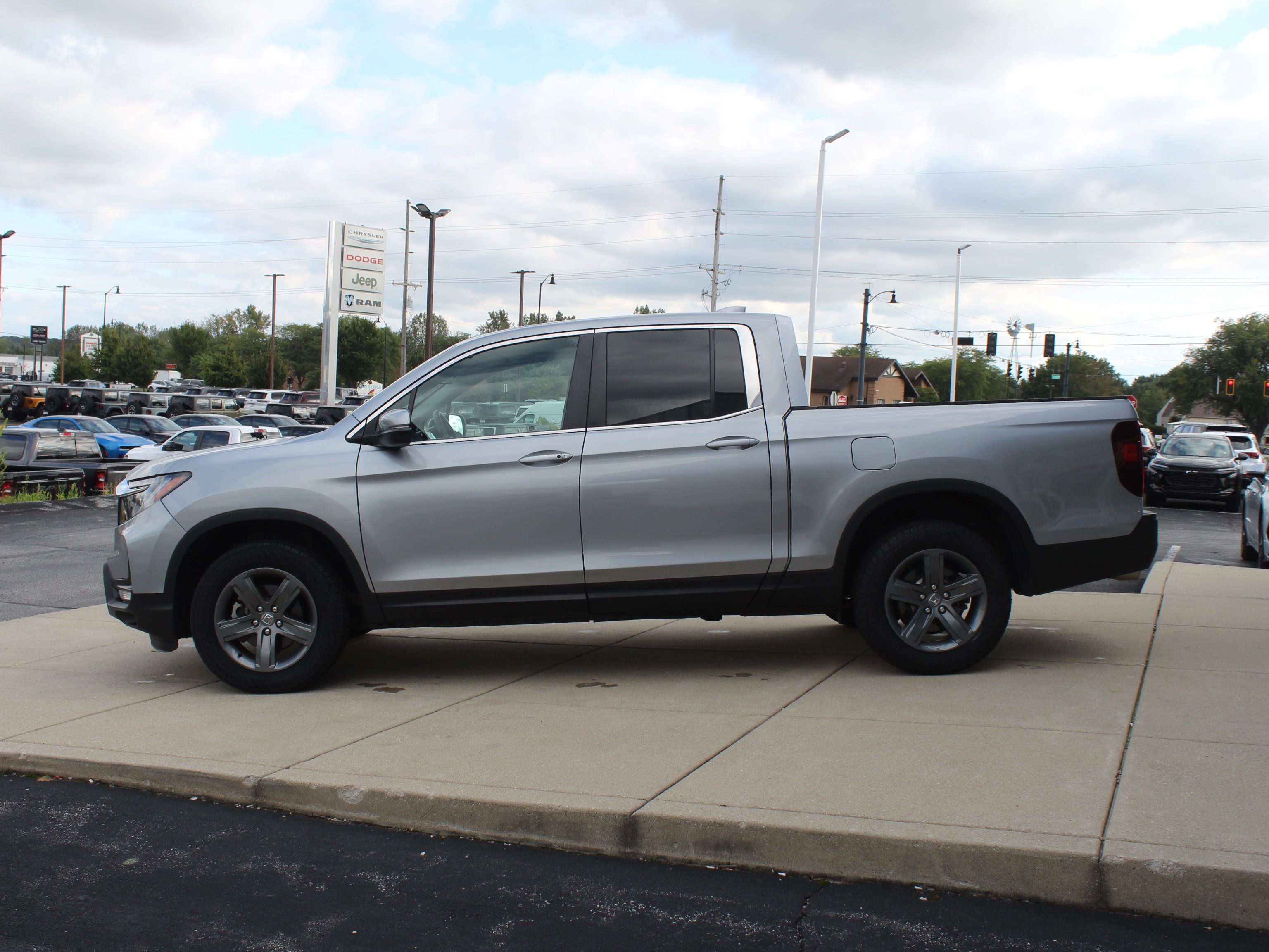 Used 2023 Honda Ridgeline RTL image 9