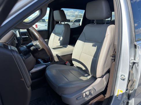 Used 2021 Chevrolet Silverado 1500 LTZ AWD/4WD image 2