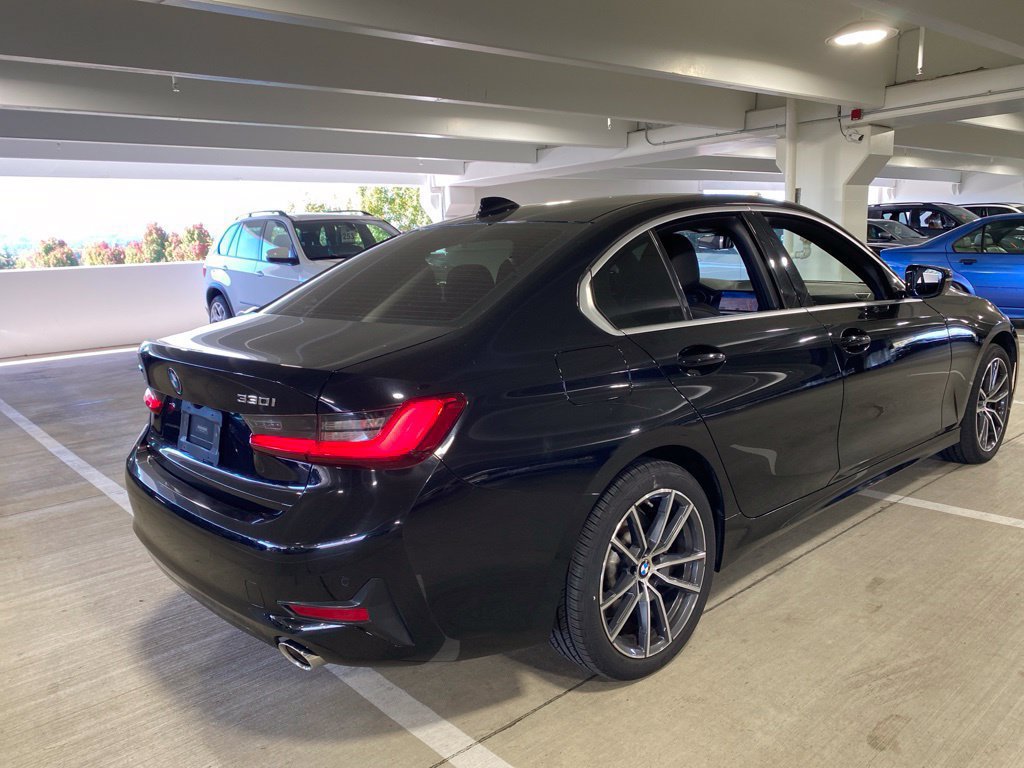 Used 2021 BMW 330i xDrive Sedan w/ Convenience Package AWD/4WD image 5