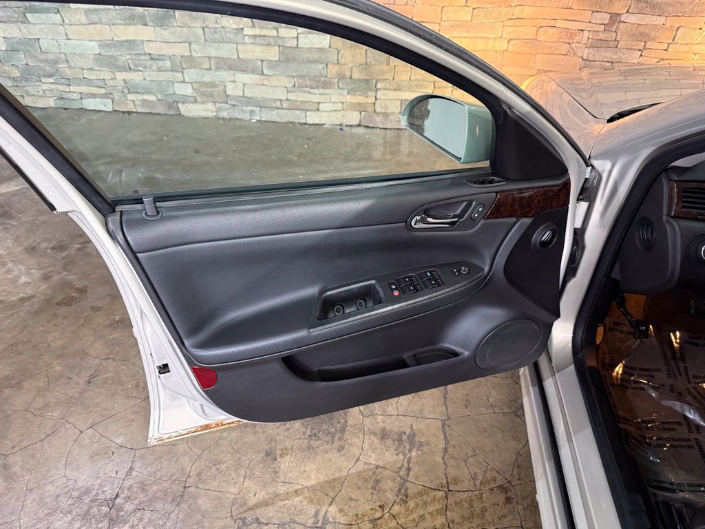 Used 2012 Chevrolet Impala LT FWD image 7