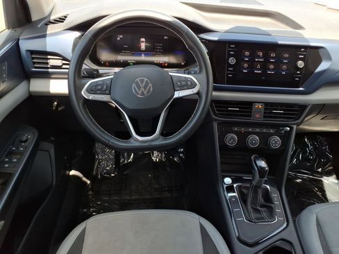 Certified 2023 Volkswagen Taos SE w/ Black Wheel Package FWD image 23