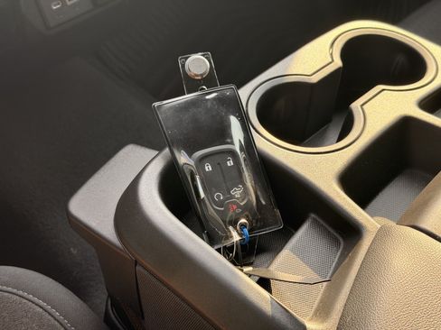 Used 2019 Chevrolet Silverado 1500 LT w/ All-Star Edition AWD/4WD image 34
