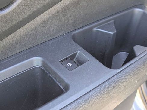 Used 2025 Nissan Pathfinder SV AWD/4WD image 24