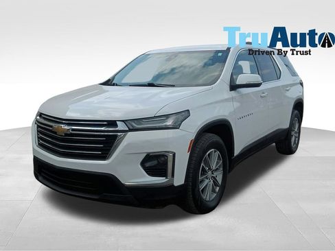 Used 2023 Chevrolet Traverse LT FWD image 3